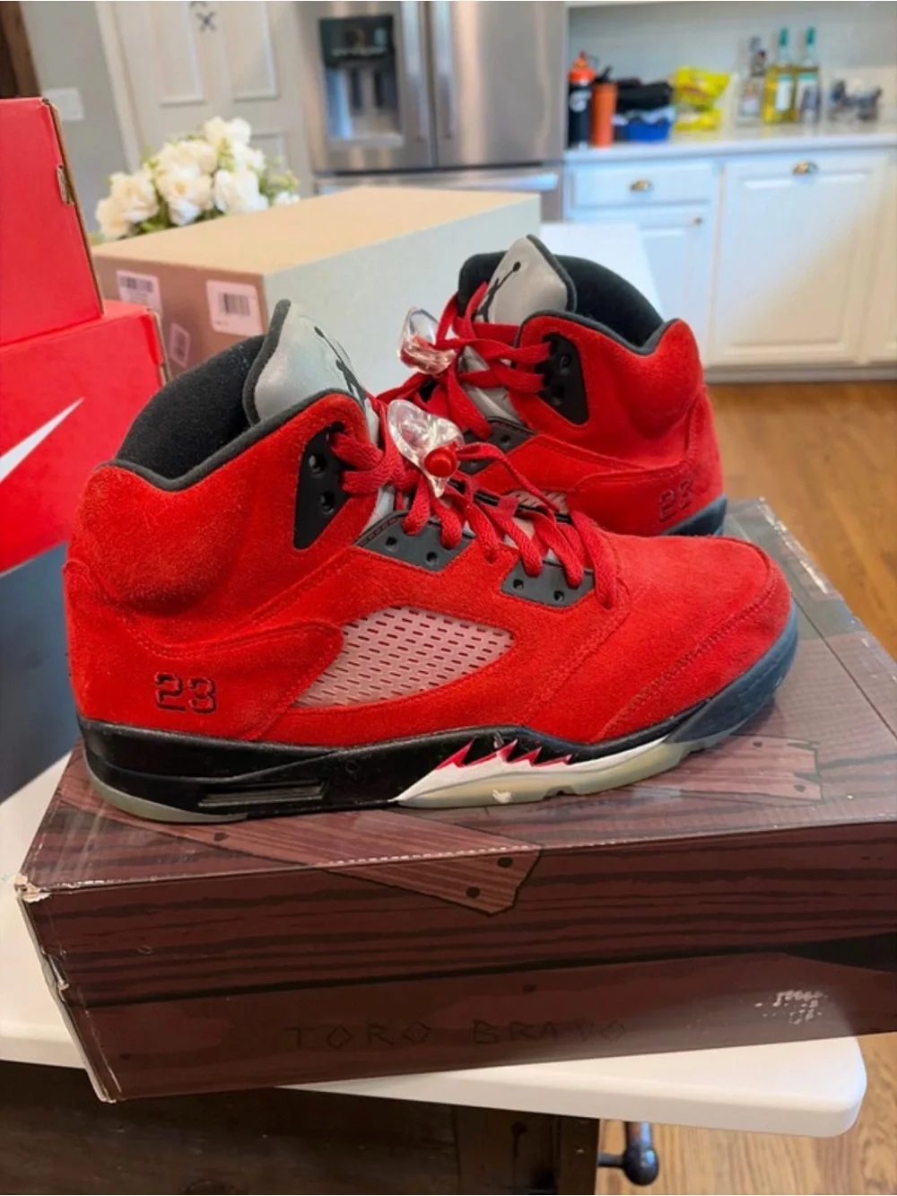 Jordan 5’s retro raging bulls